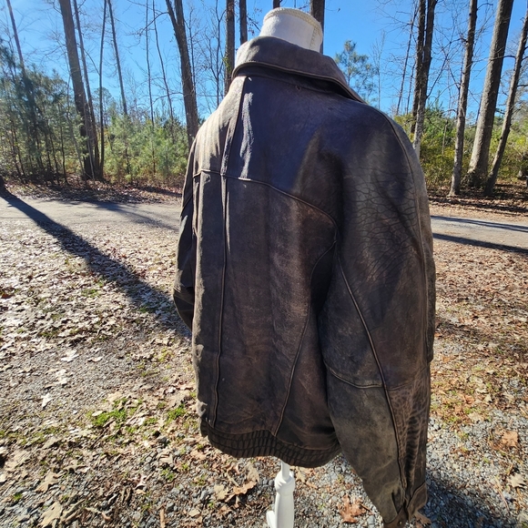 Vintage J.Park Original Distressed Leather Bomber Jacket - Picture 9 of 12